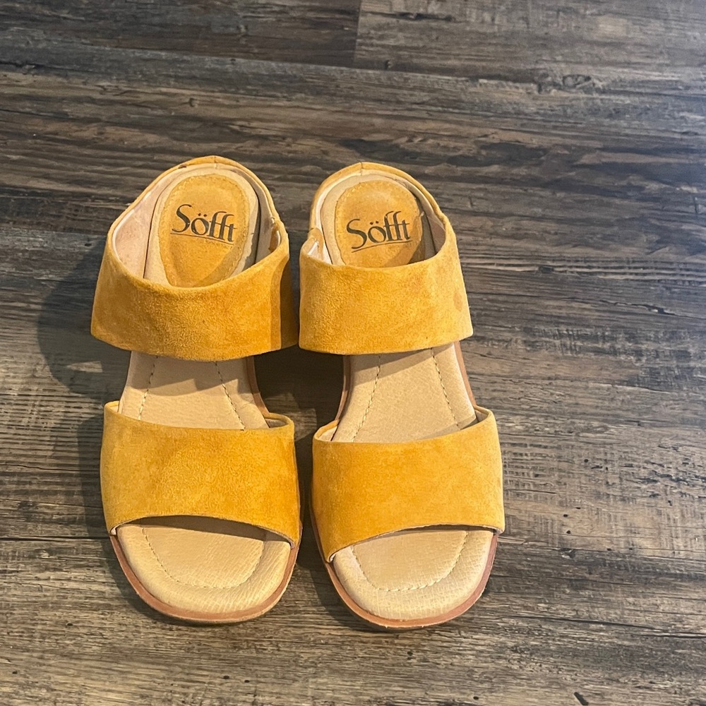 Sofft Yellow Suede Sandals